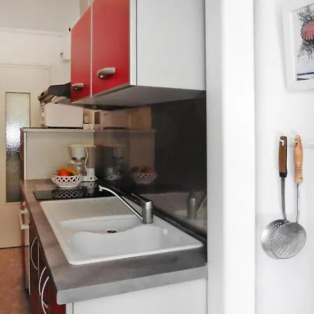 Apartment, Les Bains 아파트 아로만체스레방