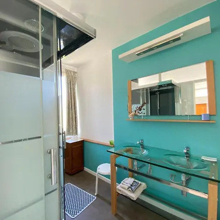 Apartment, Les Bains 아로만체스레방